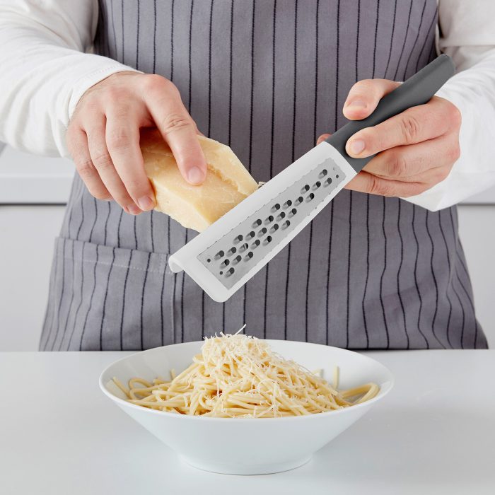 stralande grater with handle stainless steel dark grey 0894878 pe610177 s5 - رنده دستی ایکیا مدل STRALANDE کد 201.531.91